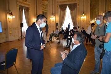 Conferencia de Héctor Suárez en la capital grancanaria/TA.